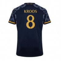 Fotballdrakt Herre Real Madrid Toni Kroos #8 Bortedrakt 2023-24 Kortermet